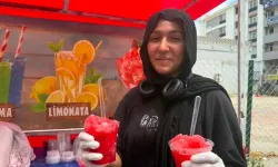 Serik'te liseli kızdan azim dersi: Kavurucu sıcakta karlama satıyor