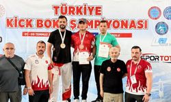Kemer Belediyesi Kick Boks Takımı'ndan çifte madalya
