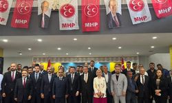 MHP Antalya'da kongre maratonunu tamamladı! Bahçeli ve seçim mesajı dikkat çekti