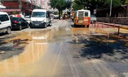 Muratpaşa'da içme suyu hattı patladı! Milli Egemenlik sular altında