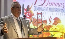 Antalya’da 15 Temmuz töreninde duygu dolu anlar! Rektör, şehit dostu Varank’ı andı