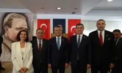 Yeni Parti bağış kampanyasına Antalya milletvekillerinden destek