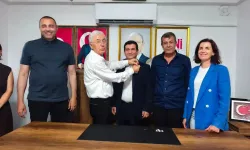 Aksu Belediye Meclisi’nde dengeler değişti! 7 CHP’li Yeni Parti’ye geçti