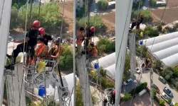 Antalya'da iskele halatı koptu! 10'uncu katta can pazarı!