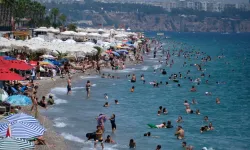 Antalya'da hissedilen sıcaklık 42 dereceye ulaştı!