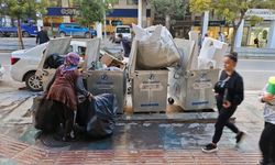 Antalya'nın kalbinde çöp isyanı! Hasan Subaşı Caddesi'nden pis kokular yükseliyor