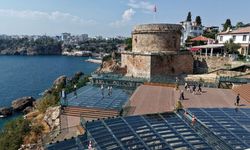 Antalya’nın 2 bin yıllık Hıdırlık Kulesi yeniden ziyaretçilerin gözdesi