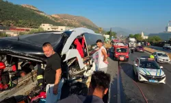 Muğla’da yolcu otobüsü tıra arkadan çarptı! Ölenlerin isimleri belli oldu