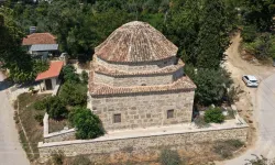 Perge’den getirildi, 200 yıl önce camide kullanıldı! Latince yazıtlar hala duruyor