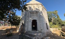 Kaleiçi’nde 649 yıldır ayakta! Zincirkıran Mehmet Bey Türbesi