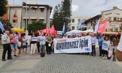 Emeklilerin geçim isyanı Antalya sokaklarında: “Onurlu bir hayat istiyoruz”