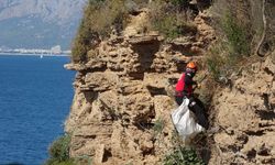 Antalya’da 35 metre yükseklikte büyük temizlik