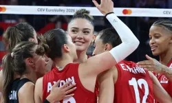 Üst üste ikinci şampiyonluk! Filenin Sultanları İtalya’yı 3-2 yendi