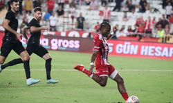 Antalya güle oynaya kazandı! Haftalar sonra evinde ikinci galibiyet