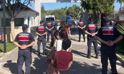 Manavgat'ta 4 adrese insan ticareti operasyonu