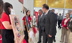 Aksu’da Cumhuriyet çocukların ellerinde canlandı