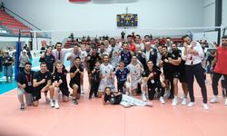 Alanya Belediyespor Efeler Ligi'nde fırtına gibi esiyor: 3-0