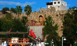 Yıkılan Antalya Kalesi’nin surları için geri sayım başladı!
