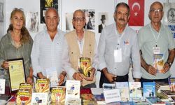 Eski emniyet müdürü Antalya Kitap Fuarı’nda!
