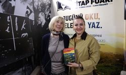 Antalya Kitap Fuarı’nda ikinci gün: Sayfalar çevrildi, Antalya’yı kitap kokusu sardı