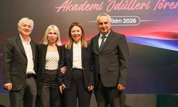 Akdeniz Üniversitesi Rektörü Özlenen Özkan ve eşi kaza geçirdi!