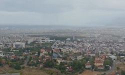 Antalya’da beklenen fırtına etkisini gösterdi! Kentte neler oluyor?