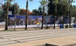Bakanlık, Antalya Müzesi’ni reklam panosuna çevirdi