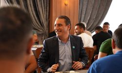Berkay Bahar, Gazipaşa’da esnafın sorunlarını dinledi