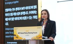Büşra Özdemir Seul’de Antalya’nın akıllı şehir vizyonunu anlattı