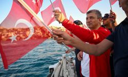 Antalya Kaş'ta gurur yürüyüşü: Kahramanlar törenle anıldı