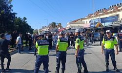 Manavgat'ta esnaf, protesto için yol kapattı!