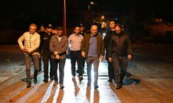 Zeytinköy’de hareketli gece: Müdür Zaimoğlu mahallede denetime çıktı
