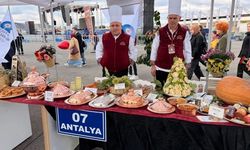 257 metrelik sofrada Antalya sürprizi! 81 il buluştu, Guinness rekoru geldi