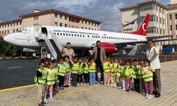 Minikler hayallerini Aksu Uçak Lisesi’nde zenginleştirdi