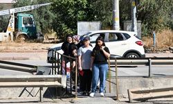 Kepez’de tehlikeli geçiş! Vatandaşlar 3 yıldır yapılmayan üst geçidi bekliyor