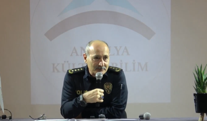 Antalya İl Emniyet Müdürü Zaimoğlu’ndan gençlere siber zorbalık ve dijital tuzak uyarısı!