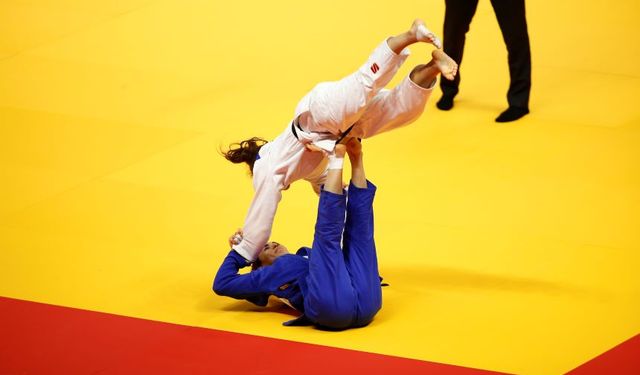 Judoda Antalya Grand Slam başladı! İlk madalya 'Sıla'dan geldi..