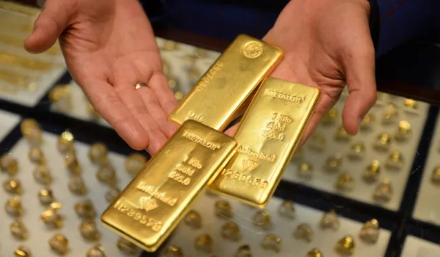Antalya'da çeyrek altın yok satıyor! Darphane çift vardiyaya başladı