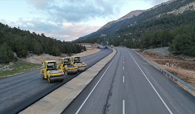 Antalya-Isparta yollarını kullanacak sürücülere uyarı