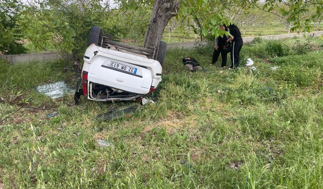 Isparta'da trafik kazası: 1'i ağır 5 yaralı