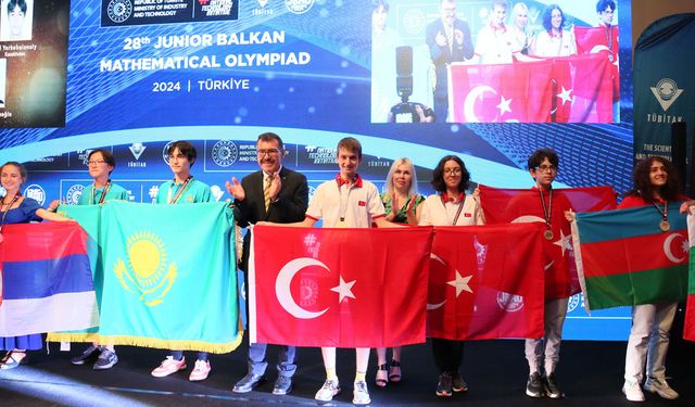 Antalya'da kıyasıya mücadele! Balkanların matematik birincisi Türkiye oldu