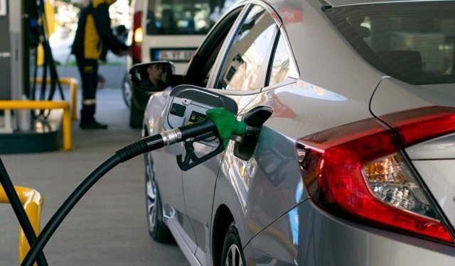 Antalya’da bu gece akaryakıta dev zam geliyor!