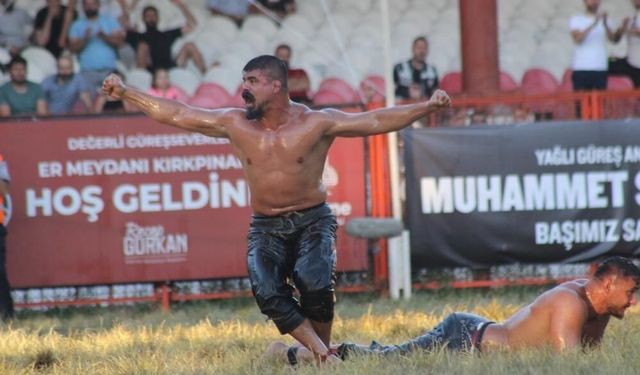 Cengizhan Şimşek’ten rakiplerine balıklı gözdağı!