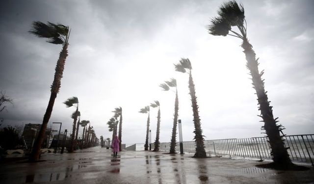 Antalya hava durumu bugün: Doğu ilçelerinde sağanak uyarısı