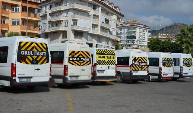 Velileri kızdaracak haber! Antalya’da öğrenci servislerine zam