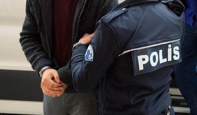 Antalya’da jandarma silah kaçakçısını kıskıvrak yakaladı
