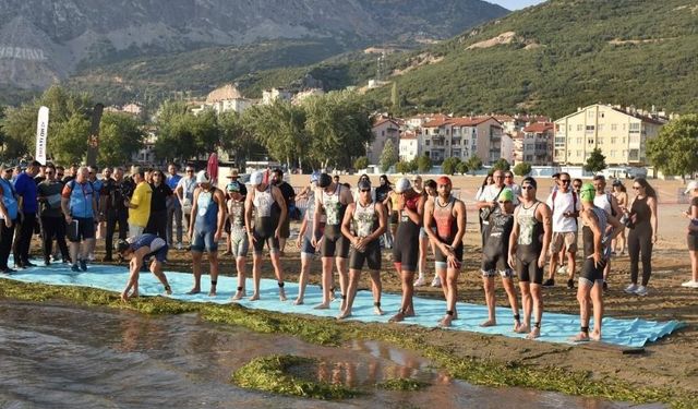 Isparta'da Eğirdir Triatlonu Türkiye Kupası Yarışları başladı