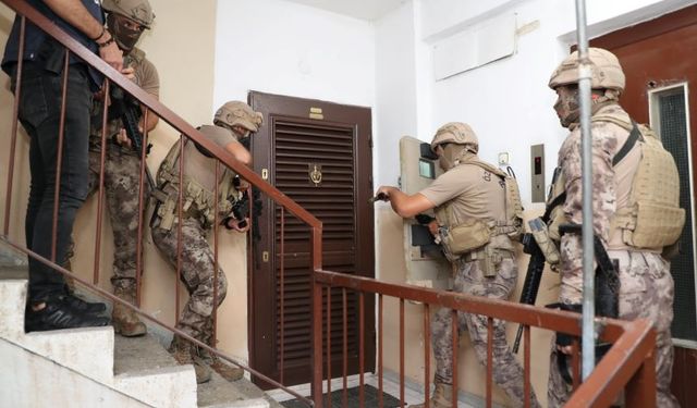 Mersin merkezli FETÖ operasyonu! 11 kişi gözaltına alındı