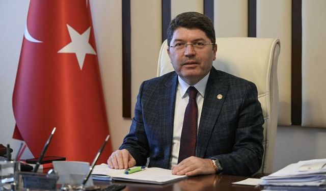 Adalet Bakanı Yılmaz Tunç'tan yer değişikliği duyurusu! 2 bin 254 personel...