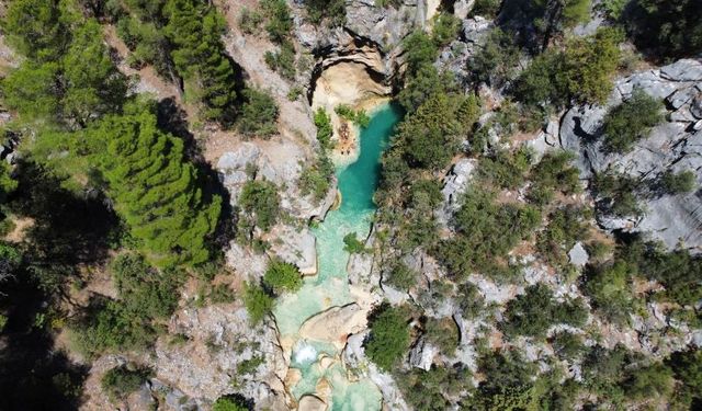 Antalya’da doğaseverler, "Gümüşdamla Kanyonu" rotasını çok sevdi